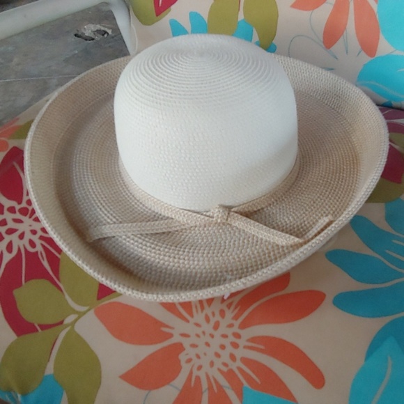 Hat - Picture 2 of 2